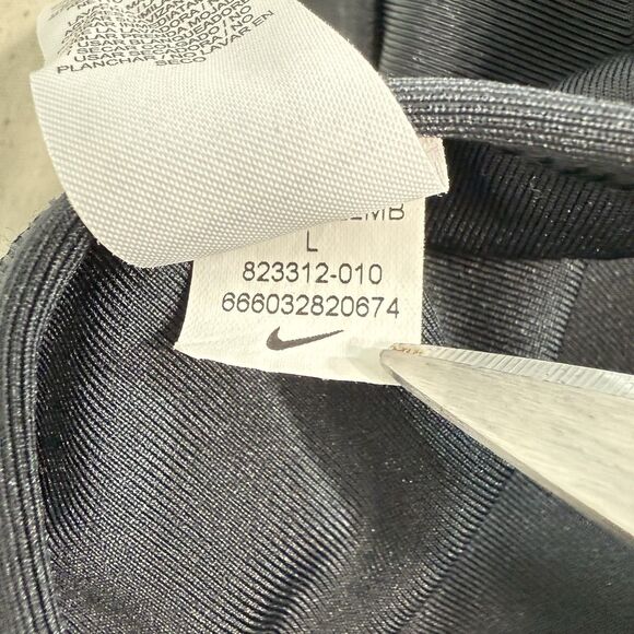 Nike Size Large Women's Classic Logo Dri-fit Sports Yoga Bra Black - Picture 6 of 7